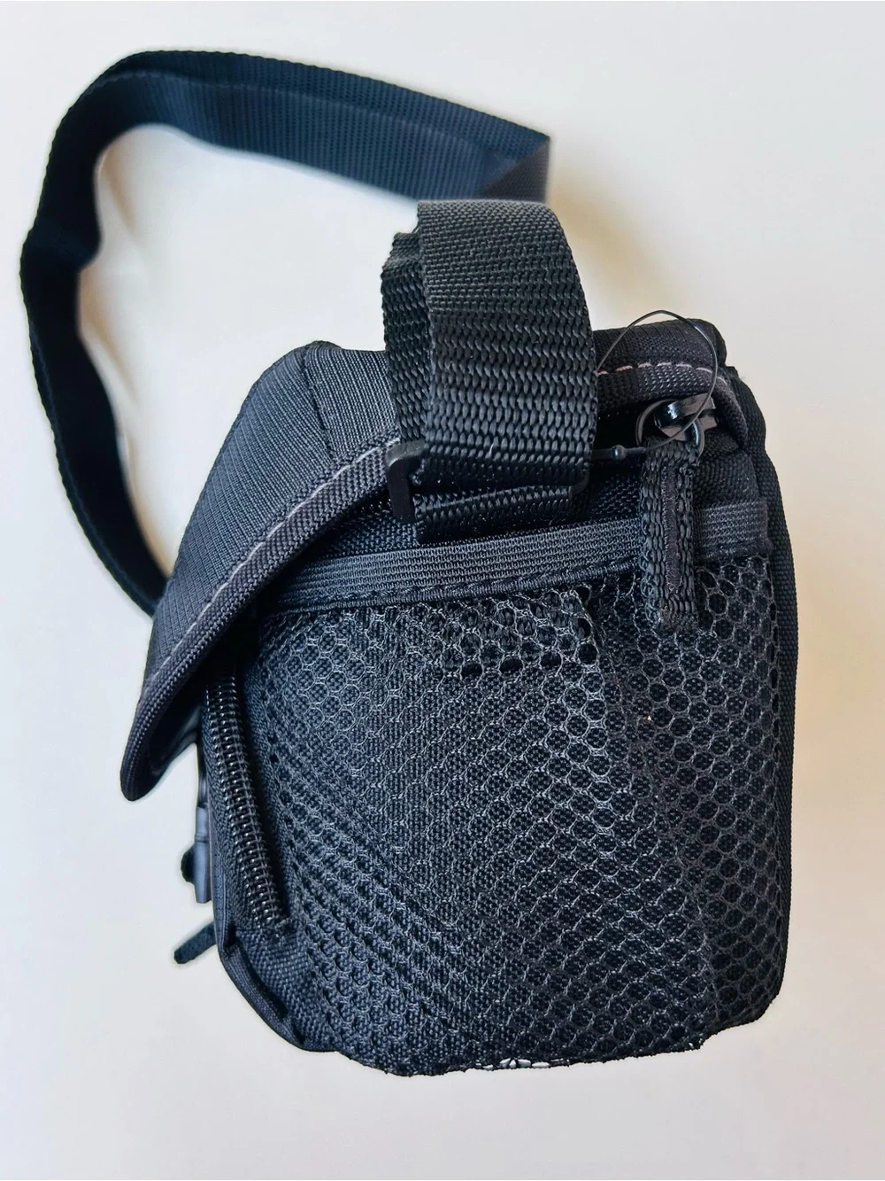 Sony LCS-U11 Camera Carrying Case Black NWOT Adjustable Divider Shoulder Bag